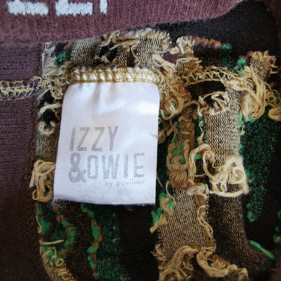 Izzy & Owie Camo Deer 12-24 month Shorts - Picture 5 of 6